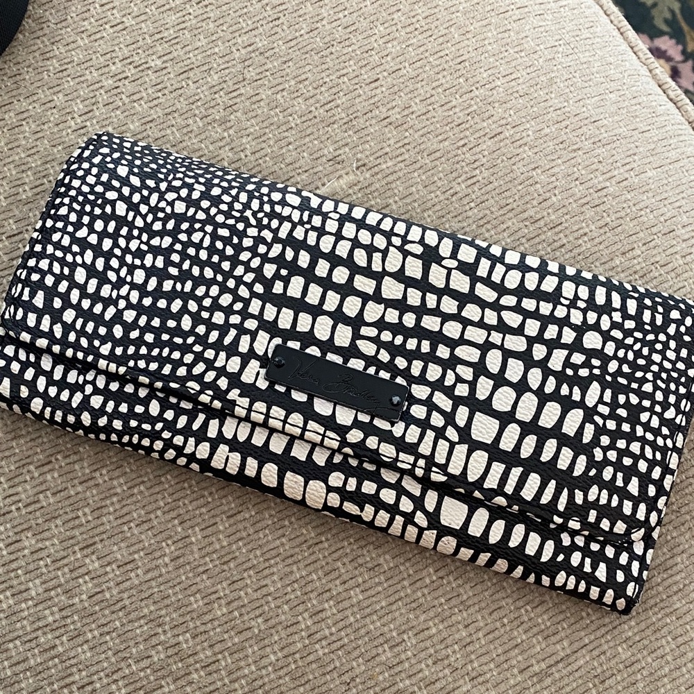 Vera Bradley Black and Cream Patterned Wallet